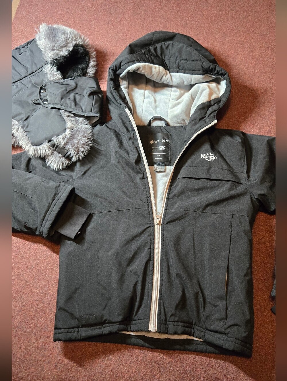 Wantdo Snow Jacket And Snow Hat Boy Size 6-7 Lot Black & Gray Wintet Jacket